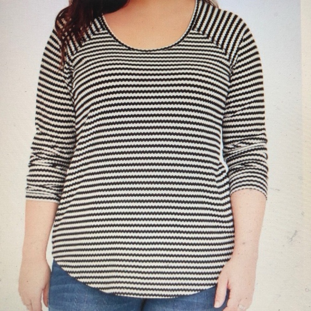 Torrid Waffle Scoop Neck Long Sleeve Tee Black White
